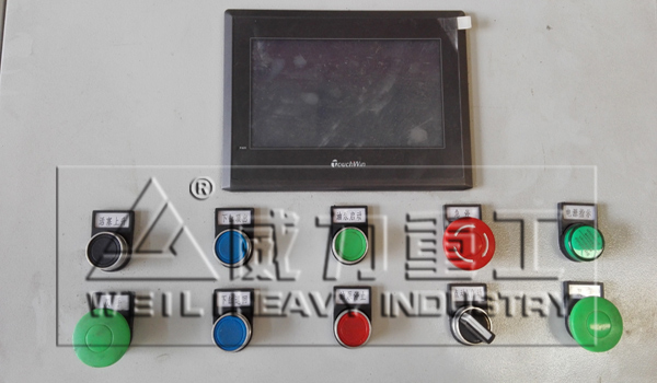 200噸快速油壓機(jī)plc
